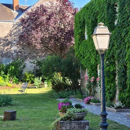 Hotel Le Beaugency Exterior foto